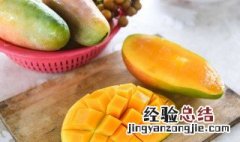 芒果没熟吃了会中毒吗 吃了半生不熟的芒果会中毒吗