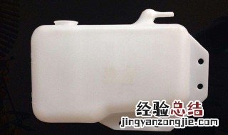 汽车水壶里面有机油是什么原因 汽车水壶里面有机油是什么原因呢
