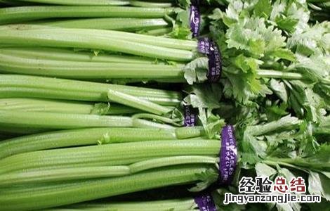 黄瓜不能和什么一起吃 黄瓜不能和什么一起吃香哈