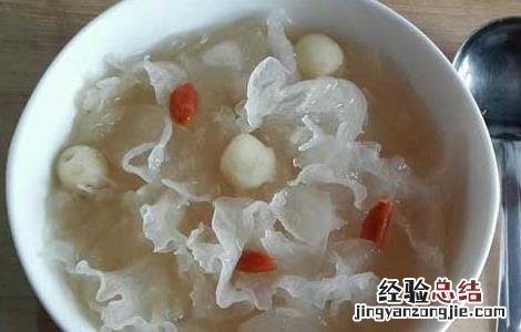 银耳为什么不能天天吃 银耳为什么不能天天吃银耳可以隔夜吗