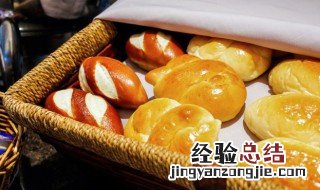 火腿肠芝士餐包制作方法 火腿肠芝士餐包制作方法窍门