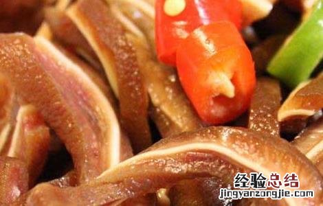 猪耳朵不能和什么一起吃 猪耳朵不能和什么一起吃香哈