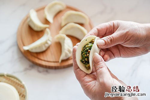 花样包饺子的方法步骤 如何花样包饺子