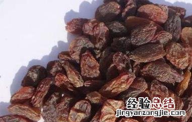 葡萄干泡醋有什么功效与作用 葡萄干泡醋有什么功效与作用及禁忌