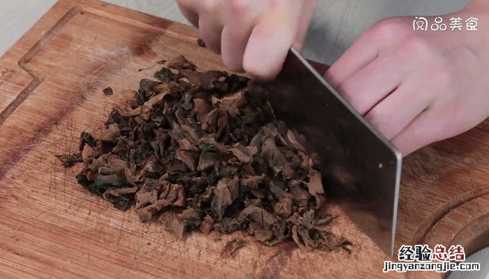 梅干菜炒四季豆 梅干菜干煸四季豆怎么做