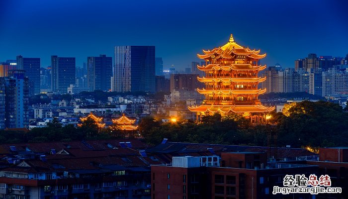 故人西辞黄鹤楼烟花三月下扬州是唐代诗人谁的诗作