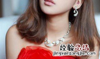女生怎么练一字肩 女生如何练一字肩