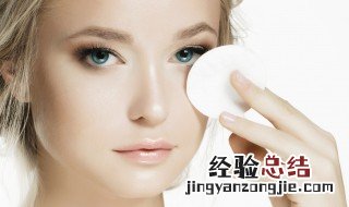 晚上睡前用爽肤水好还是乳液好 爽肤水搭配乳液效果最好