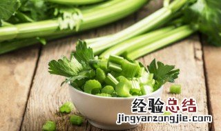 芹菜叶怎么凉拌才好吃 清爽好吃的凉拌芹菜叶
