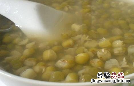 夏天解暑的食物有哪些 查一下夏天解暑的美食有哪些