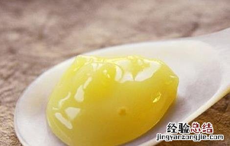 蜂王浆的营养价值及功效与作用 蜂王浆的营养价值及功效