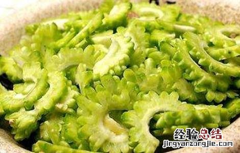 苦瓜功效与作用 蚝豉苦瓜功效与作用