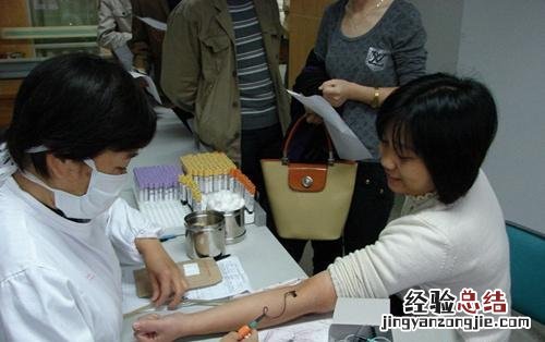 乙肝小三阳肝功能正常需要吃药吗 乙肝小三阳能治愈吗