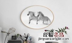 马画可以挂在饭桌上吗 马画可以挂在饭桌上吗图片