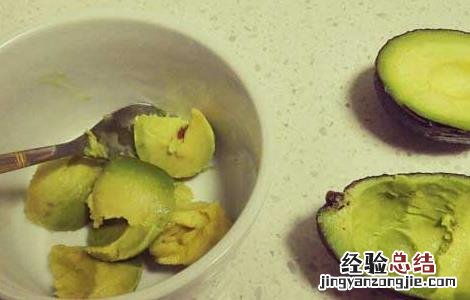 牛油果的功效与禁忌酸奶怎么做好吃 牛油果的功效与禁忌