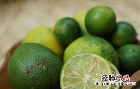 柠檬水的功效及正确泡法 柠檬的泡水方法和功效