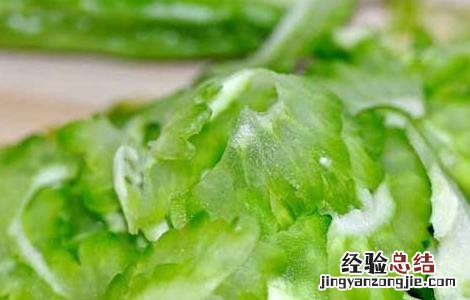 生吃苦瓜有什么好处和坏处吃羊脑 生吃苦瓜有什么好处