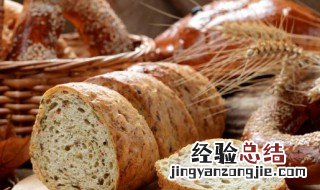 面包烤出来发硬是什么原因 为什么面包烤出来表面很硬