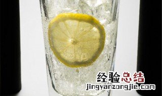 柠檬泡雪碧有什么作用 柠檬泡雪碧有什么作用和功效