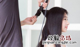 怎么让干枯头发变直顺 如何让干枯头发柔顺