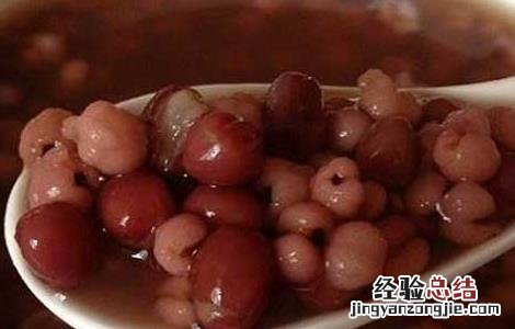 红豆薏米什么时候喝最好 红豆薏米什么时候喝最好早上还是晚上