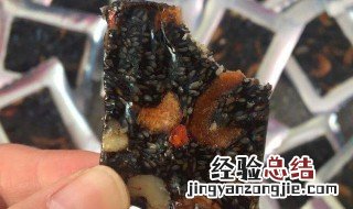 阿胶糕吃起来有点苦是怎么回事 阿胶糕吃起来有点苦是怎么回事呢
