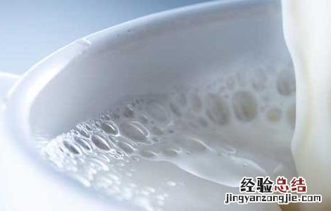 女人喝牛奶的好处 女人喝牛奶的好处和坏处