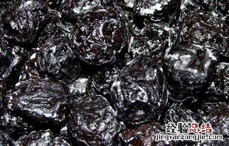 乌梅泡水喝的功效和禁忌 乌梅泡水喝的功效和禁忌有哪些