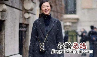 风衣能搭配运动鞋吗 风衣能搭配运动鞋吗图片