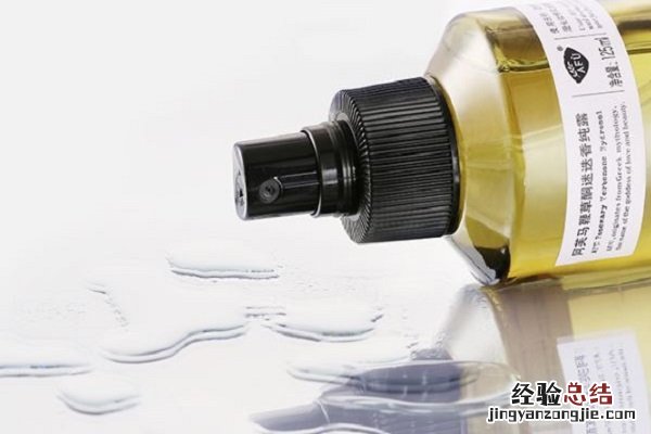 马迷纯露可以和水乳一起用吗 纯露水乳的先后顺序