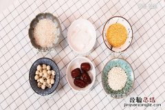 莲子玉米粥的做法 玉米莲子小米粥
