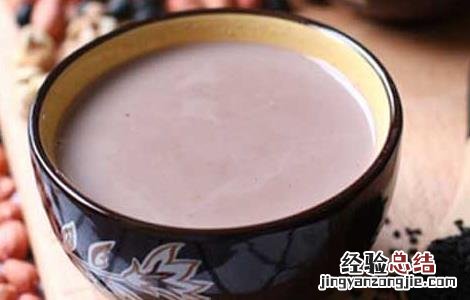 女人喝黑豆浆有什么好处 喝黑豆浆有什么好处