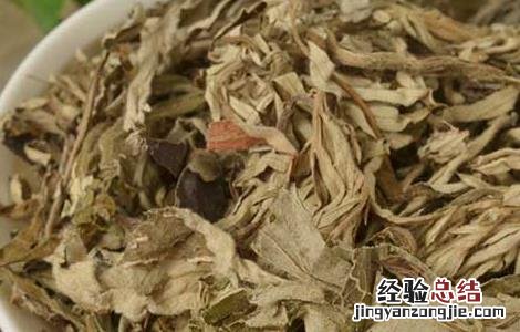 艾叶红花泡脚的好处有哪些 艾叶红花泡脚的好处
