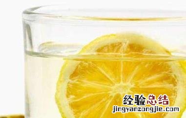 长期喝柠檬水的坏处是什么 长期喝柠檬水的坏处