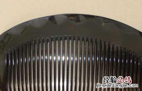 牛角梳有什么作用跟功效 牛角梳有什么作用
