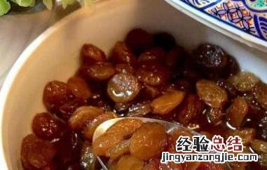 醋泡葡萄干有什么功效 醋泡葡萄干有什么功效和作用