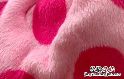 睡衣选法兰绒和珊瑚绒哪个好 法兰绒和珊瑚绒哪个好