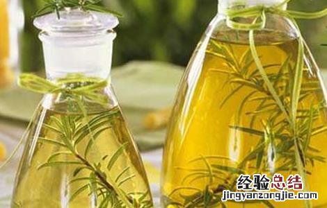 尤加利精油的功效与作用 迷迭香精油的功效与作用