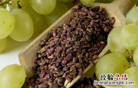 葡萄籽油的功效与作用及食用方法 葡萄籽油的功效与作用