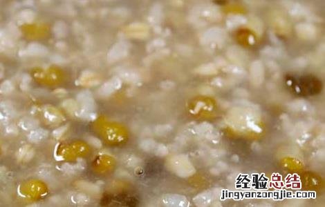 绿豆汤为什么是红色的 绿豆汤为什么是红色的能喝吗