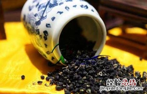 黑枸杞泡水后什么颜色最好 黑枸杞泡水后什么颜色