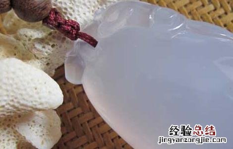 玉髓是玉吗?玉髓和玉的区别 玉髓和玉的区别