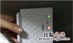光信号显示红灯什么意思 光信号闪红灯的原因及解决方法