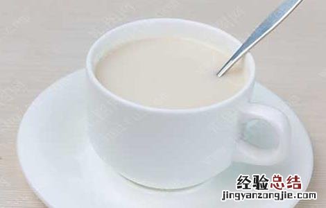脱脂牛奶是什么牛奶? 脱脂牛奶是什么牛奶