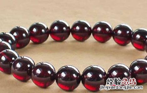 石榴石和红玛瑙哪个好 石榴石和红玛瑙哪个好看