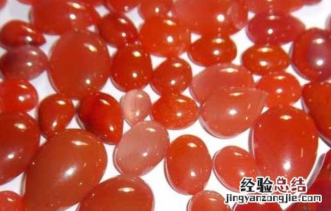 石榴石和红玛瑙哪个好 石榴石和红玛瑙哪个好看