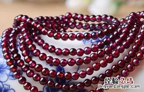 石榴石和红宝石的区别 石榴石和红宝石的区别是什么