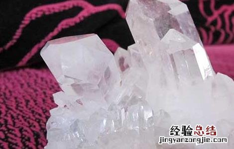天然水晶和人造水晶的区别是什么 天然水晶和人造水晶的区别