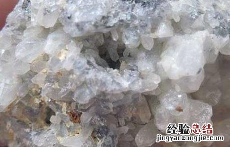 天然水晶怎么消磁 天然水晶消磁石的作用