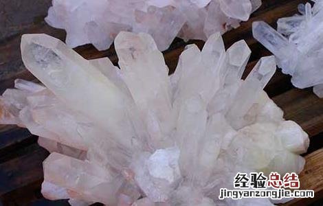天然水晶怎么鉴别 天然水晶怎么鉴别真假